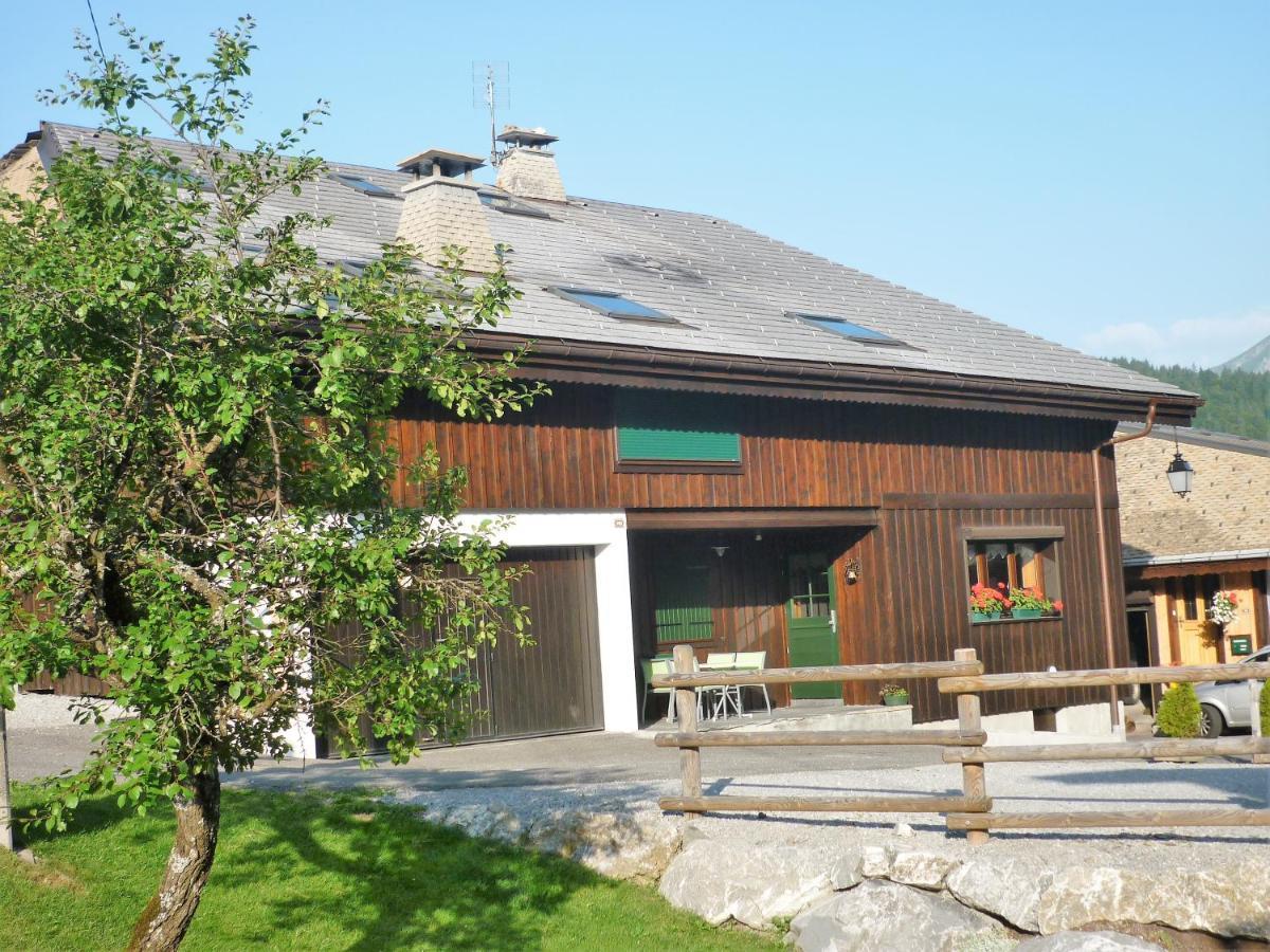 Chalet In Morzine Sleeping 12 With Sauna Exterior foto